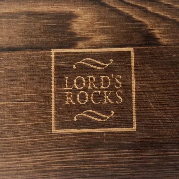 NWOT Lords Rocks Bourbon Whiskey Stone Set-9 Marble Rock-wooden chest-velvet bag - Picture 3 of 7